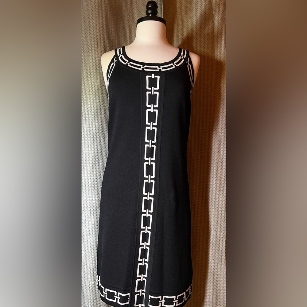 Adrienne Vittadini Seamless Knit Black/White Jacquard Link Patterned Dress